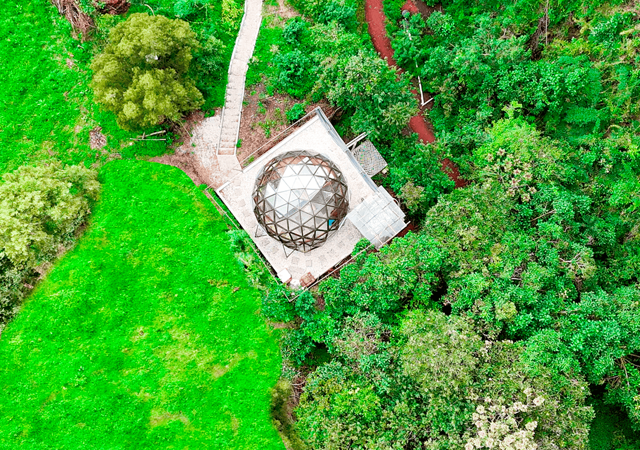 Domo Glamping con Jacuzzi y Alexa